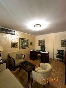 Prodaja trosobnog stana, Bulevar oslobođenja, 72m2, Uknjižen!